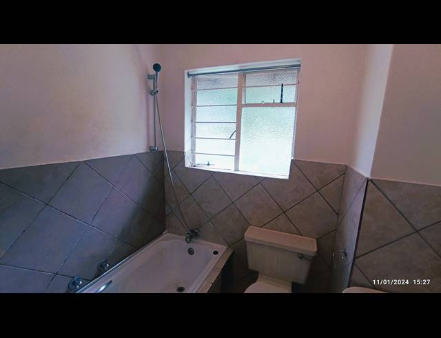 2 BEDROOM TOWNHOUSE FOR SALE IN SONNEGLANS